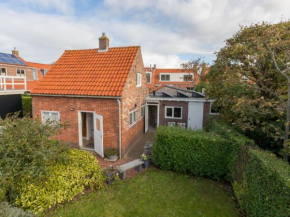 Quaint Holiday Home in Domburg with Terrace